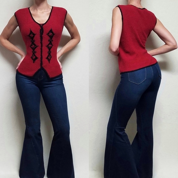90s Vintage Koret Wool Blend Knit Red Rose Applique Black Trim Sweater Vest S - Picture 1 of 14
